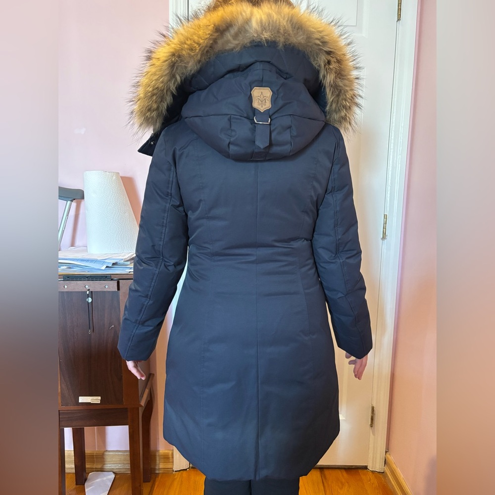 MACKAGE KERRY DOWN COAT/JACKET IN NAVY SIZE M